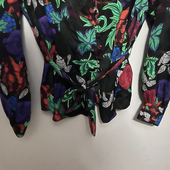 TOPSHOP Floral Button Front Blouse – Tie Waist – Size Small - Picture 4 of 5